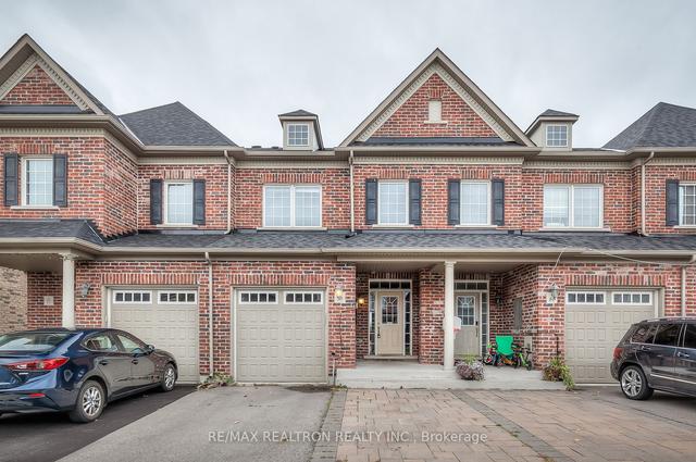 79 Staglin Crt, House attached with 3 bedrooms, 3 bathrooms and 3 parking in Markham ON | Image 1