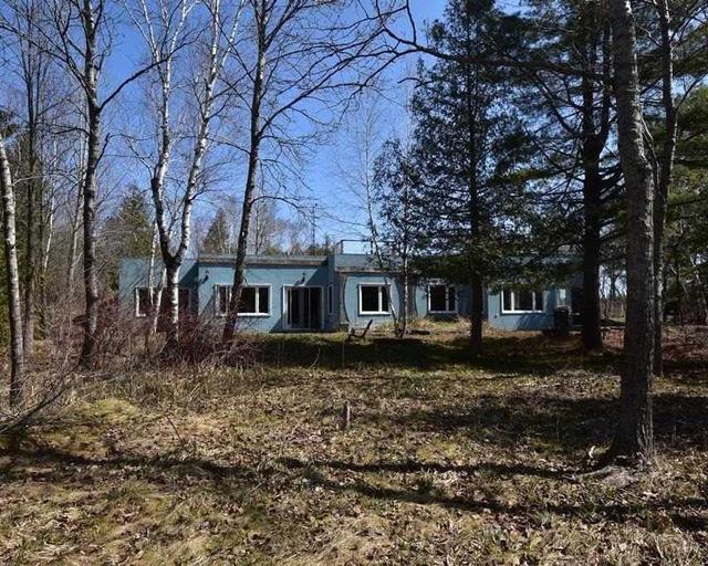 286 Mcguire Beach Rd, House detached with 3 bedrooms, 3 bathrooms and 14 parking in Kawartha Lakes ON | Image 23