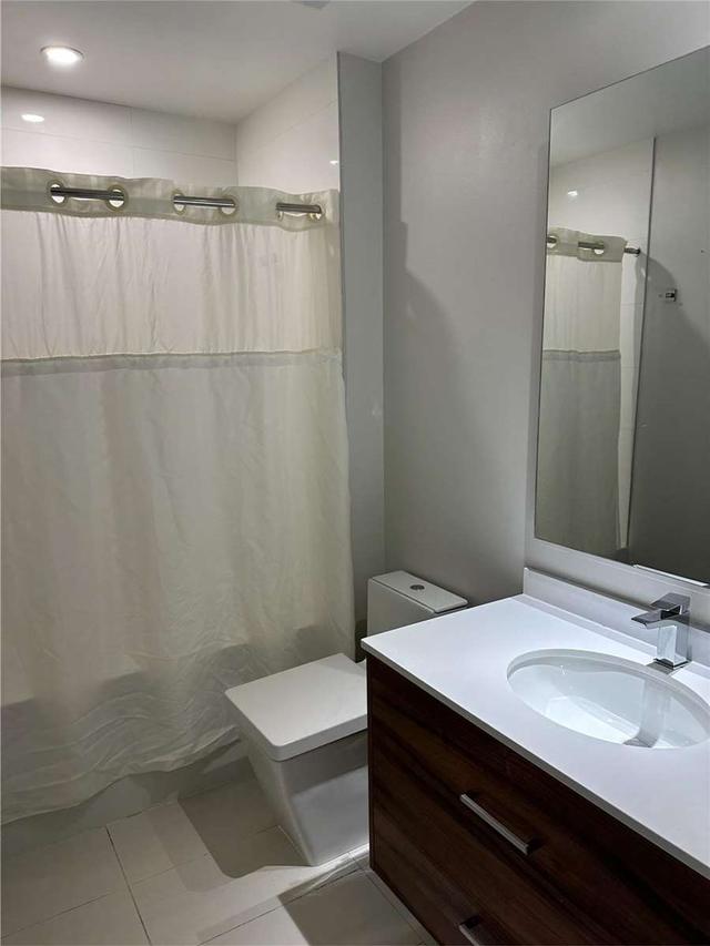 2408 - 488 University Ave, Condo with 2 bedrooms, 2 bathrooms and 0 parking in Toronto ON | Image 5