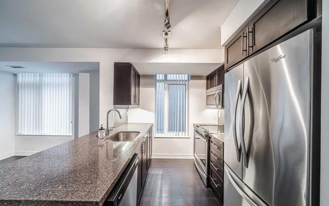 730 - 525 Adelaide St W, Condo with 2 bedrooms, 2 bathrooms and 0 parking in Toronto ON | Image 5