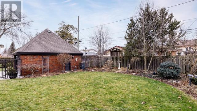 3130 California, House detached with 3 bedrooms, 1 bathrooms and null parking in Windsor ON | Image 42