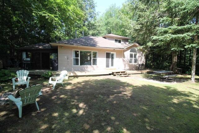 1068 Holiday Park Dr, House detached with 6 bedrooms, 2 bathrooms and 8 parking in Bracebridge ON | Image 1