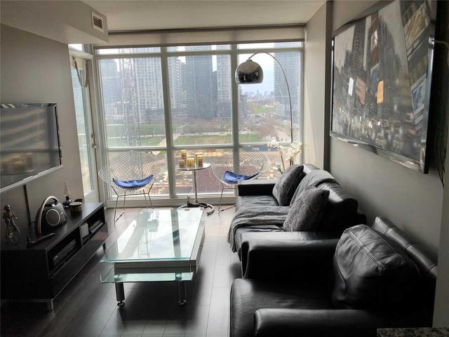 1002 - 15 Fort York Blvd, Condo with 1 bedrooms, 1 bathrooms and null parking in Toronto ON | Image 6