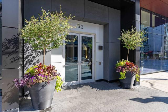 2201 - 32 Davenport Rd, Condo with 0 bedrooms, 1 bathrooms and 0 parking in Toronto ON | Image 12