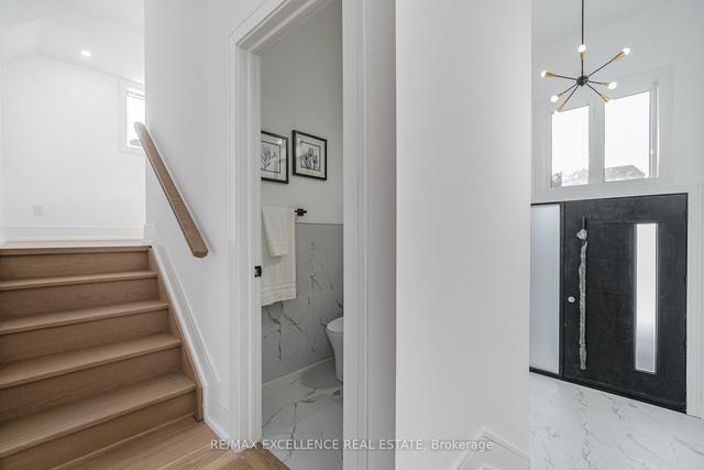 55 Renfield St, House detached with 4 bedrooms, 5 bathrooms and 3 parking in Toronto ON | Image 5