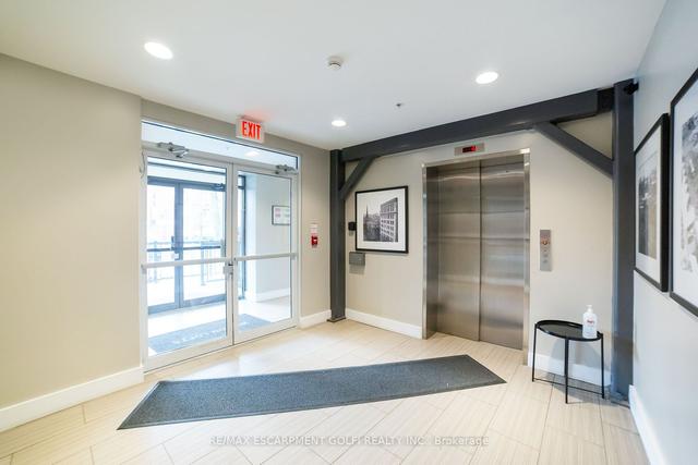 103 - 50 Murray St W, Condo with 2 bedrooms, 1 bathrooms and 1 parking in Hamilton ON | Image 20