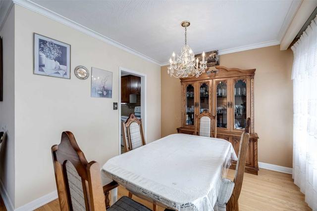 41 Allcroft Dr, House detached with 3 bedrooms, 2 bathrooms and 5 parking in Toronto ON | Image 32