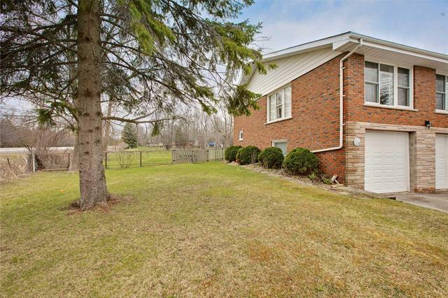 27076 Civic Centre Rd, House detached with 4 bedrooms, 2 bathrooms and 6 parking in Georgina ON | Image 2