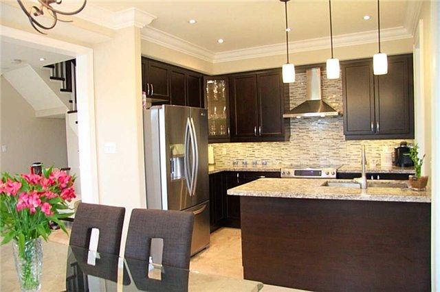 5915 Whitehorn Ave, House semidetached with 4 bedrooms, 4 bathrooms and 3 parking in Mississauga ON | Image 5