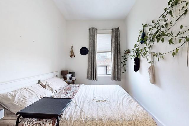 534 Queen St E, House attached with 3 bedrooms, 2 bathrooms and 2 parking in Toronto ON | Image 6