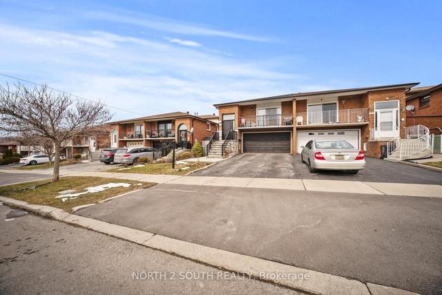 106 Benjamin Boake Tr, House semidetached with 4 bedrooms, 3 bathrooms and 5 parking in Toronto ON | Image 1