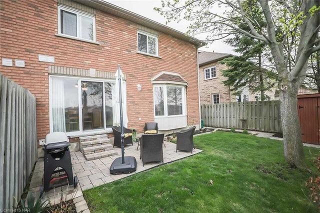 d - 14 Brown Dr, House attached with 2 bedrooms, 2 bathrooms and 2 parking in St. Catharines ON | Image 33