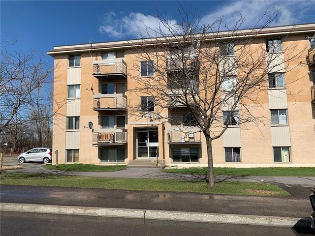 4 - 998 Cartier Boulevard, Condo with 2 bedrooms, 1 bathrooms and 1 parking in Hawkesbury ON | Image 2
