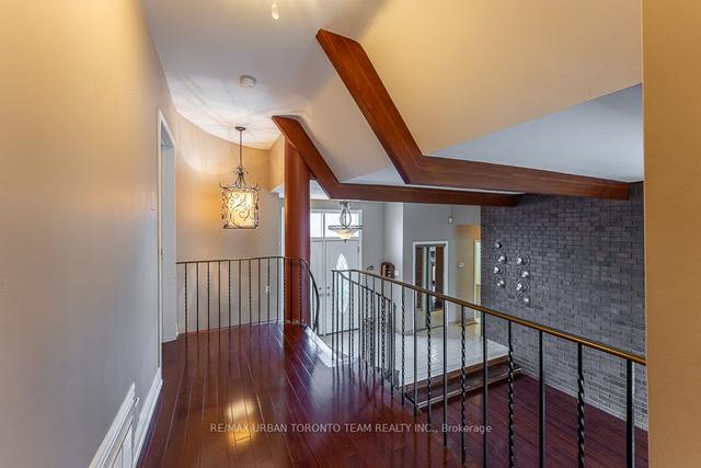 35 Brumwell St, House detached with 4 bedrooms, 4 bathrooms and 7 parking in Toronto ON | Image 40