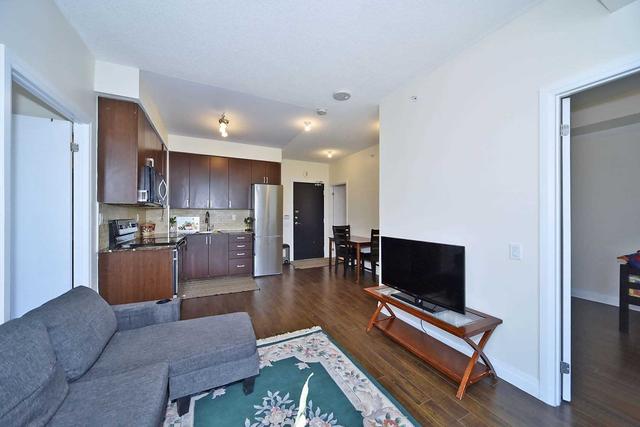 923 - 22 East Haven Dr, Condo with 2 bedrooms, 2 bathrooms and 1 parking in Toronto ON | Image 15