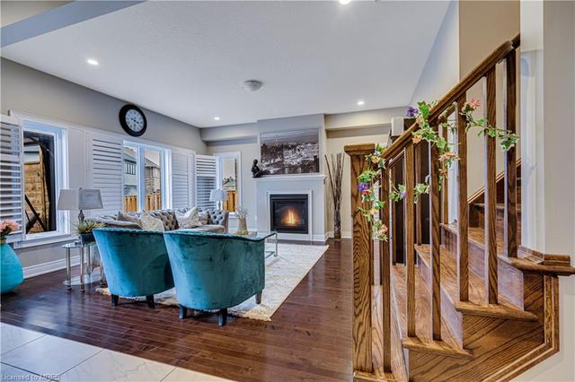 312 Carriage Way N, House detached with 9 bedrooms, 5 bathrooms and 4 parking in Waterloo ON | Image 13