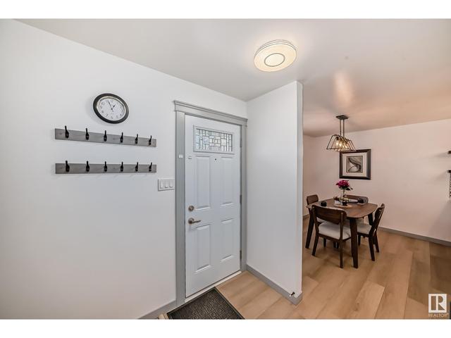 14215 74 St Nw, House detached with 5 bedrooms, 2 bathrooms and 4 parking in Edmonton AB | Image 3