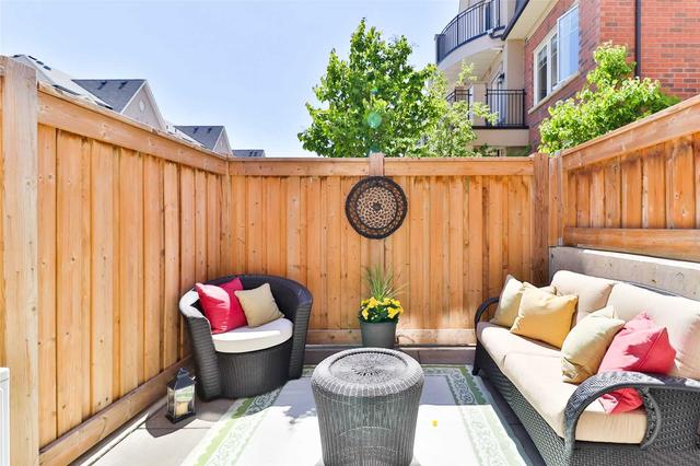 18-01 - 2420 Baronwood Dr, Townhouse with 2 bedrooms, 2 bathrooms and 2 parking in Oakville ON | Image 8
