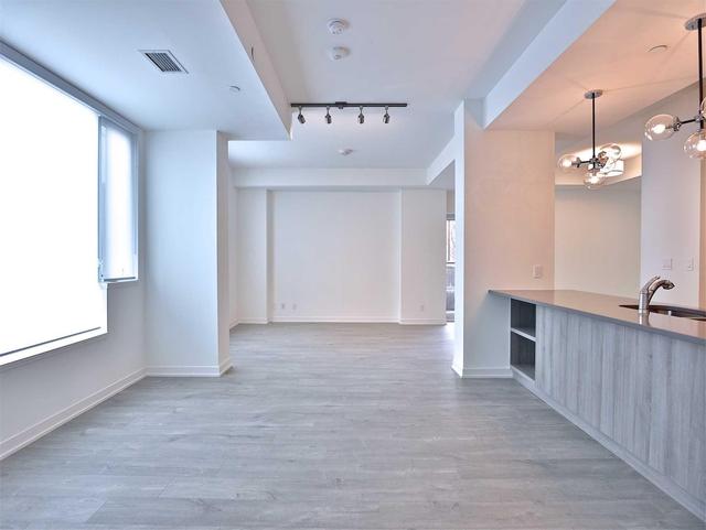 Th4 - 223 St Clair Ave W, Townhouse with 3 bedrooms, 3 bathrooms and 2 parking in Toronto ON | Image 4