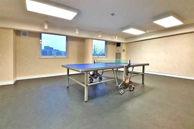 826 - 326 Major Mackenzie Dr E, Condo with 2 bedrooms, 2 bathrooms and 3 parking in Richmond Hill ON | Image 27