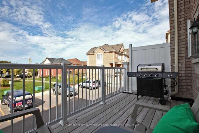 33 Cooperage Lane, Townhouse with 3 bedrooms, 2 bathrooms and 1 parking in Ajax ON | Image 7