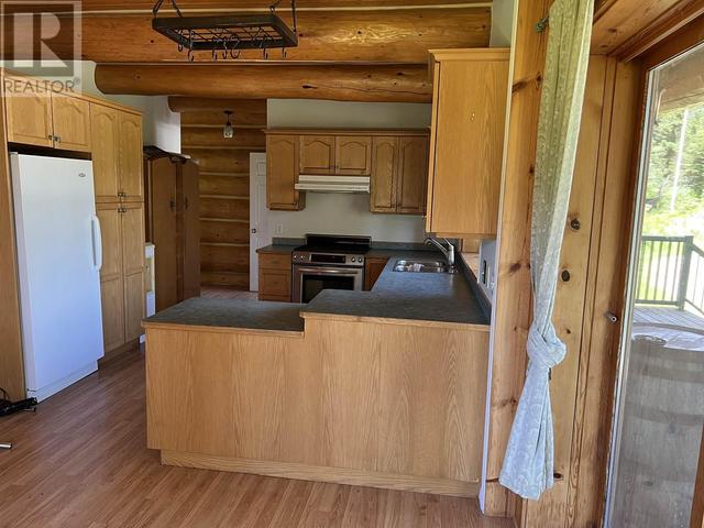 7538 Bridge Lake Business Rte, House detached with 3 bedrooms, 2 bathrooms and null parking in Cariboo L BC | Image 9