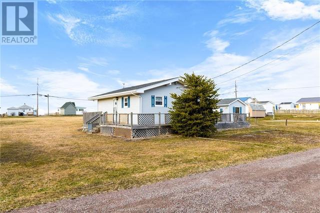 4 Colibris, House detached with 2 bedrooms, 1 bathrooms and null parking in Beaubassin East NB | Image 4