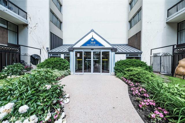 232 - 364 The East Mall, Condo with 2 bedrooms, 3 bathrooms and 1 parking in Toronto ON | Image 1