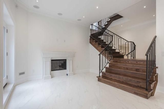 181 Parkview Ave, House detached with 4 bedrooms, 5 bathrooms and 4 parking in Toronto ON | Image 24