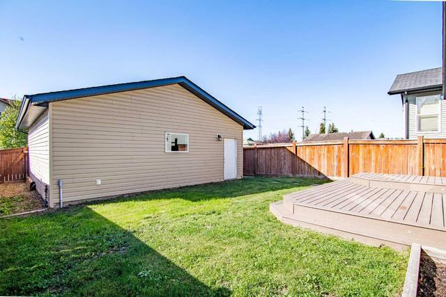 40 Vickers Close, House detached with 3 bedrooms, 3 bathrooms and 3 parking in Red Deer AB | Image 8