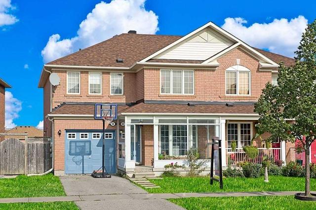 14 Hyacinth Cres, House semidetached with 4 bedrooms, 4 bathrooms and 3 parking in Toronto ON | Image 1