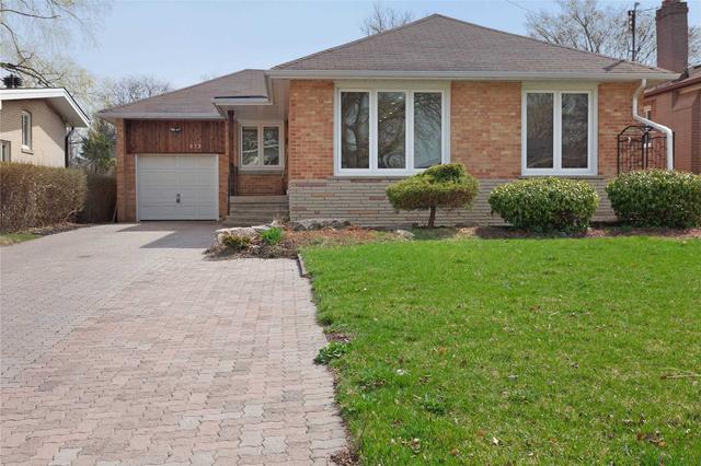 273 Betty Ann Dr, House detached with 3 bedrooms, 3 bathrooms and 3 parking in Toronto ON | Image 1