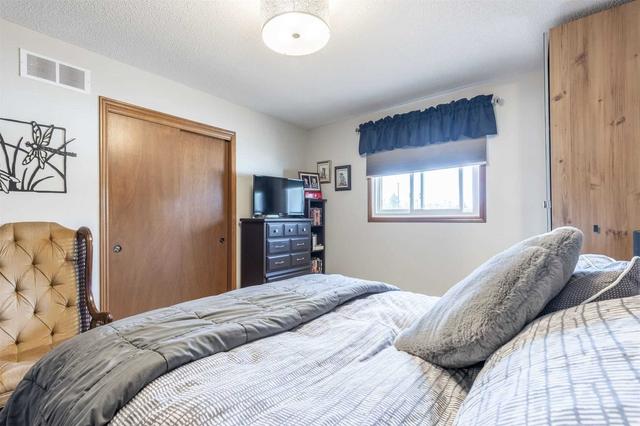 6566 Kuhn Cres, House semidetached with 3 bedrooms, 2 bathrooms and 4 parking in Niagara Falls ON | Image 7