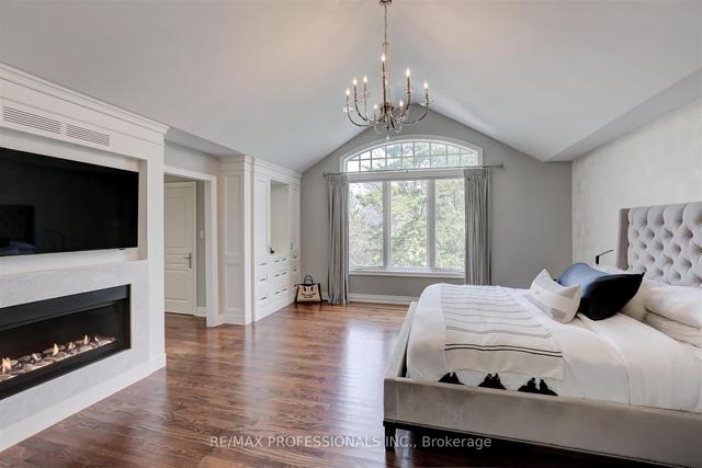56 Princess Anne Cres, House detached with 4 bedrooms, 5 bathrooms and 6 parking in Toronto ON | Image 11