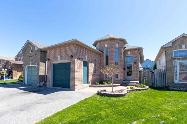 13 Willey Dr, House detached with 2 bedrooms, 2 bathrooms and 3 parking in Clarington ON | Image 1