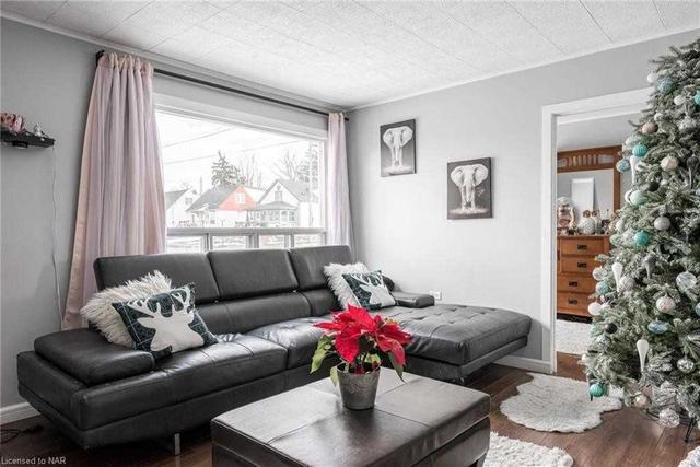 42 Barley Dr, House detached with 2 bedrooms, 1 bathrooms and 2 parking in St. Catharines ON | Image 33