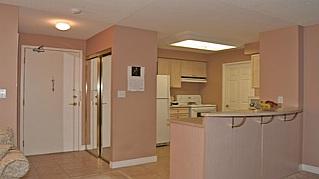 307 - 2301 Parkhaven Blvd, Condo with 2 bedrooms, 2 bathrooms and null parking in Oakville ON | Image 6
