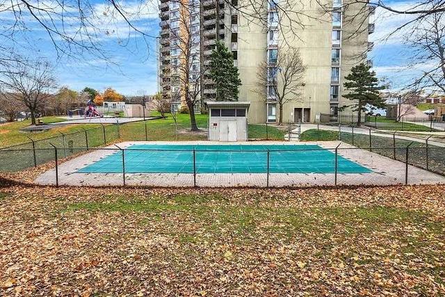 2007 - 10 Martha Eaton Way, Condo with 2 bedrooms, 2 bathrooms and 2 parking in Toronto ON | Image 13
