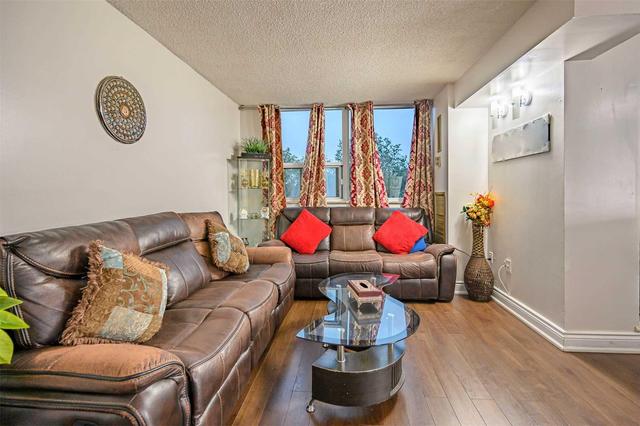 305 - 355 Rathburn Rd, Condo with 2 bedrooms, 1 bathrooms and 1 parking in Mississauga ON | Image 7