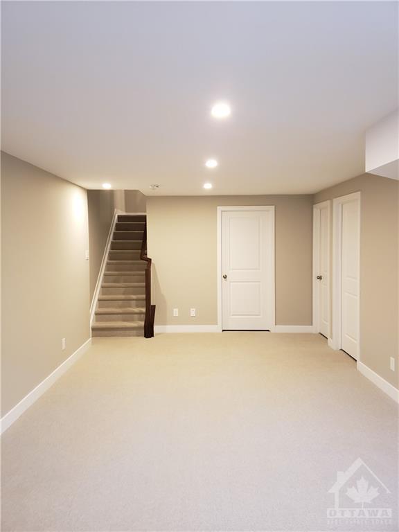 81 Longworth Avenue, Townhouse with 3 bedrooms, 3 bathrooms and 2 parking in Ottawa ON | Image 22