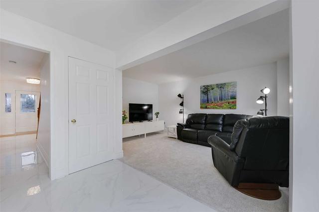 184 Taylor Dr, House detached with 3 bedrooms, 3 bathrooms and 4 parking in Barrie ON | Image 9