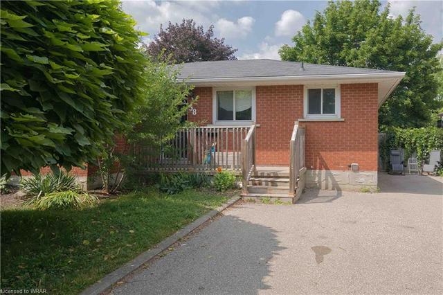58 Farrier Drive, House detached with 6 bedrooms, 2 bathrooms and 5 parking in Kitchener ON | Image 2
