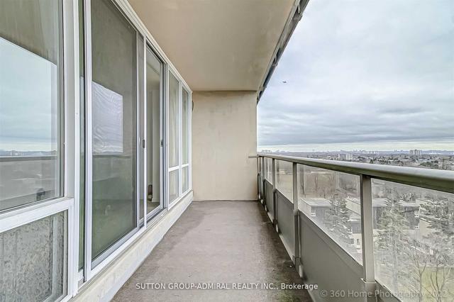 902 - 25 Four Winds Dr, Condo with 2 bedrooms, 1 bathrooms and 1 parking in Toronto ON | Image 8