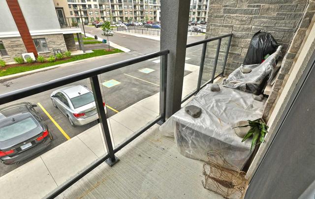 221 - 101 Shoreview Pl, Condo with 2 bedrooms, 1 bathrooms and 1 parking in Hamilton ON | Image 3