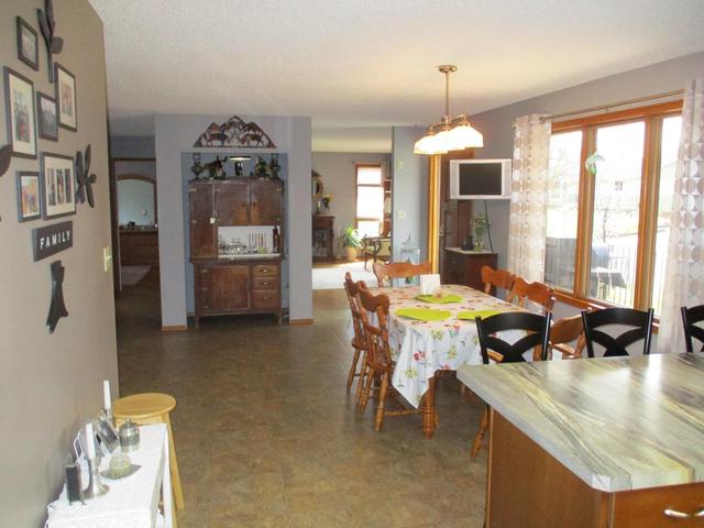 203 2nd Street Sw, House detached with 4 bedrooms, 2 bathrooms and 6 parking in Manning AB | Image 6