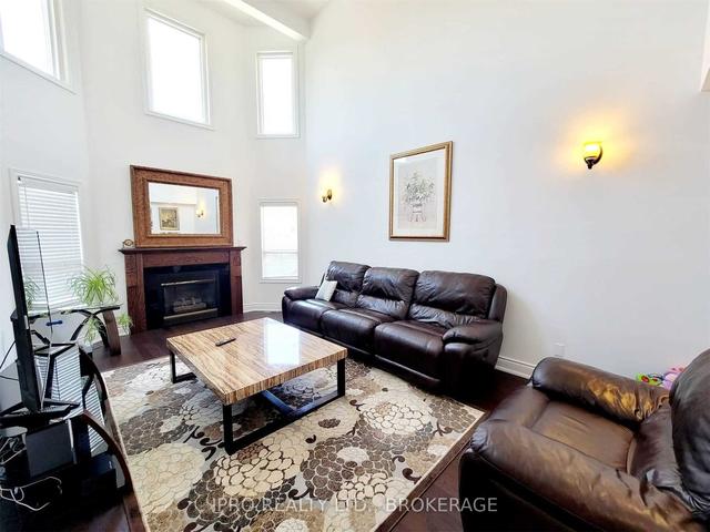 274 Falstaff Ave, House detached with 4 bedrooms, 4 bathrooms and 6 parking in Toronto ON | Image 3