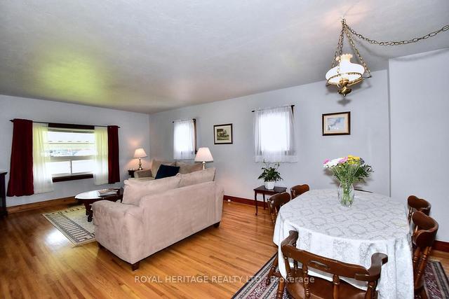 614 Sherbrooke St, House detached with 3 bedrooms, 2 bathrooms and 7 parking in Peterborough ON | Image 18