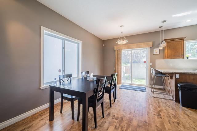 505 17 Avenue Nw, Home with 6 bedrooms, 3 bathrooms and 2 parking in Calgary AB | Image 9