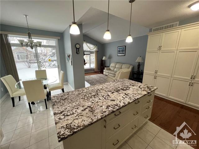 657 Netley Circle, House detached with 3 bedrooms, 2 bathrooms and 4 parking in Ottawa ON | Image 10