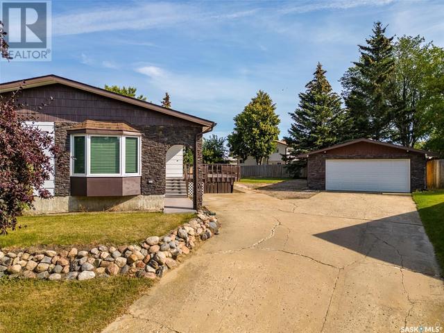 1408 Barsky Place, House detached with 4 bedrooms, 2 bathrooms and null parking in Prince Albert SK | Image 2